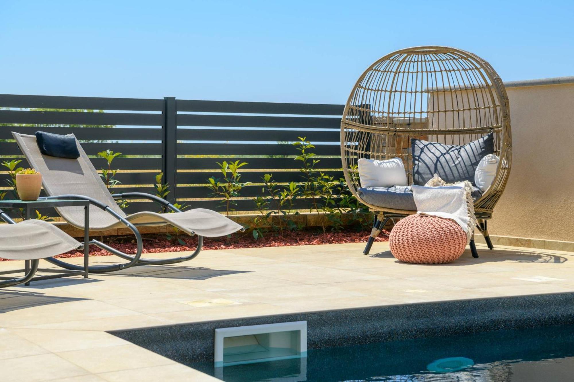 Villa Brionika Mit Pool วอดิยัน ภายนอก รูปภาพ