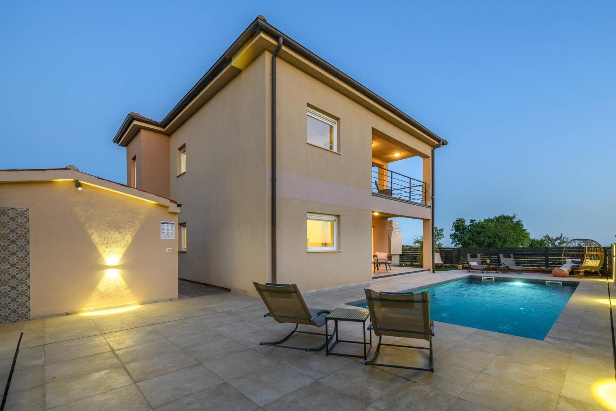 Villa Brionika Mit Pool วอดิยัน ภายนอก รูปภาพ